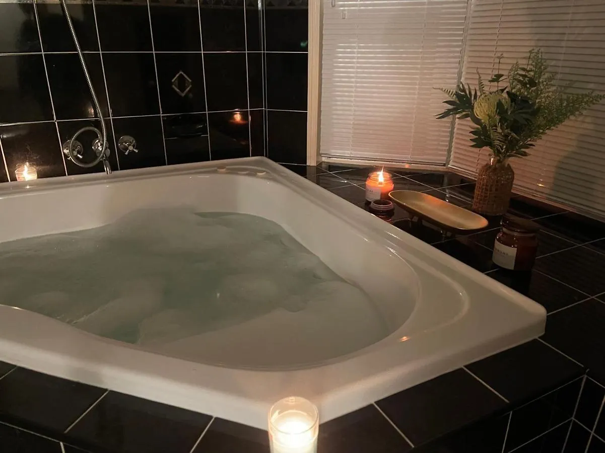 Holiday home Chill Lux Spa Unit North Lakes